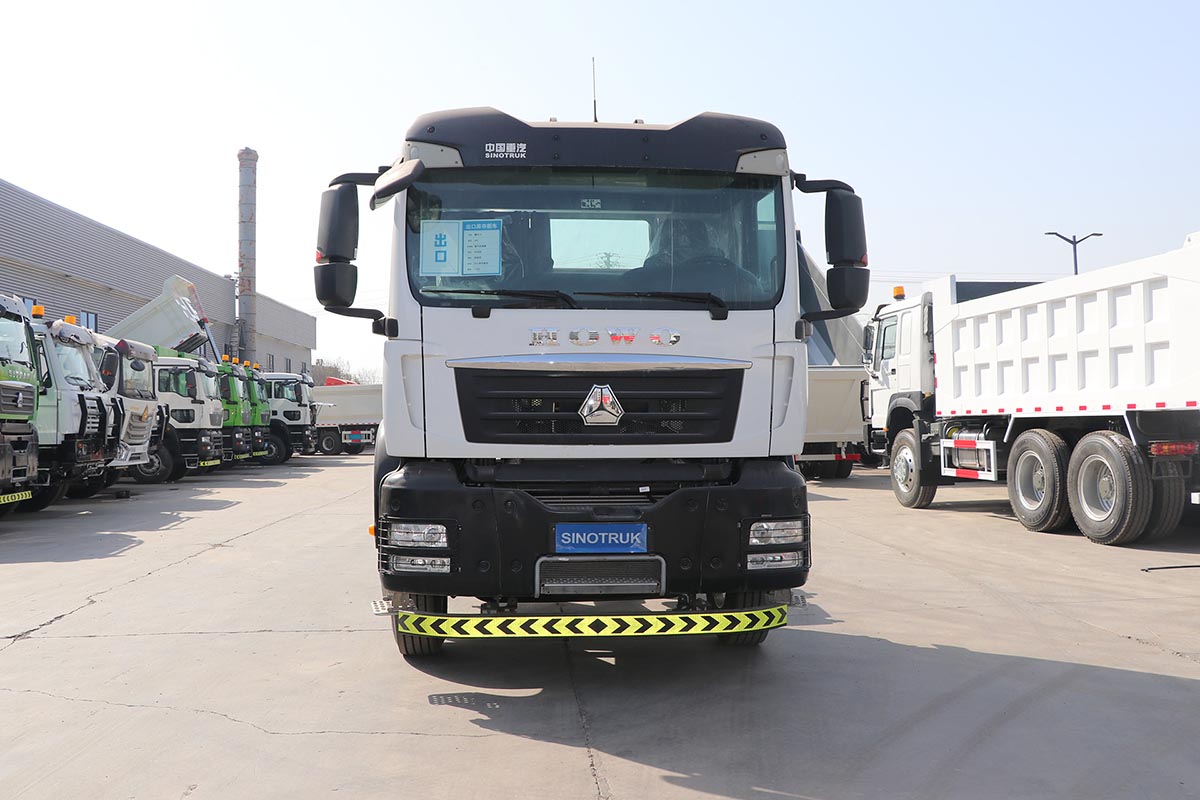 Howo Tx 4X2 Tractor Is Specially Designe