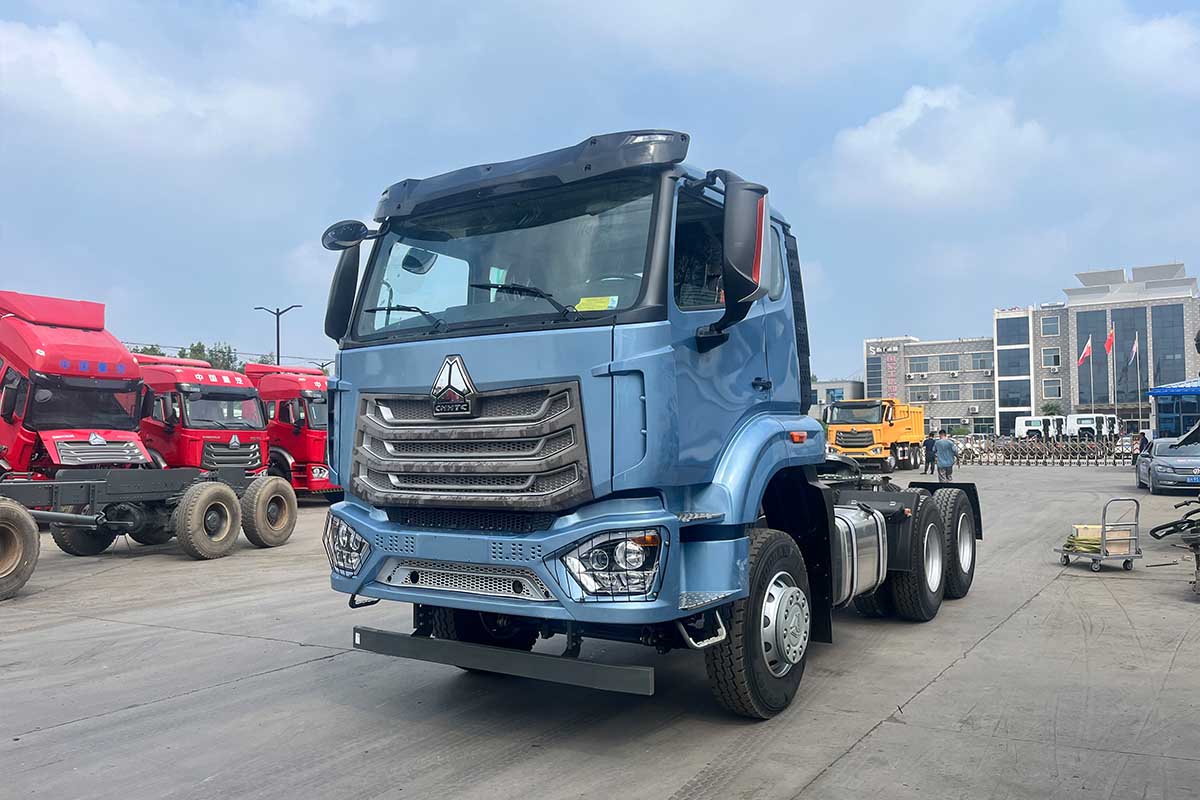 The HOWO NX 6X4 Tractor Is Specially Des