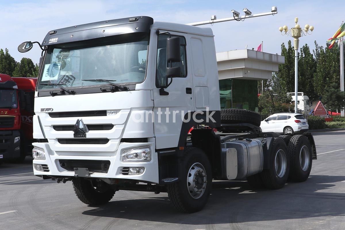 The Sinotruk HOWO-7 6X4 Tractor Is Speci