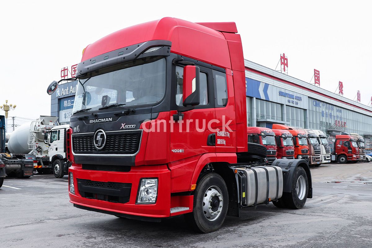 The Shacman X5000 4X2 Tractor Is Special