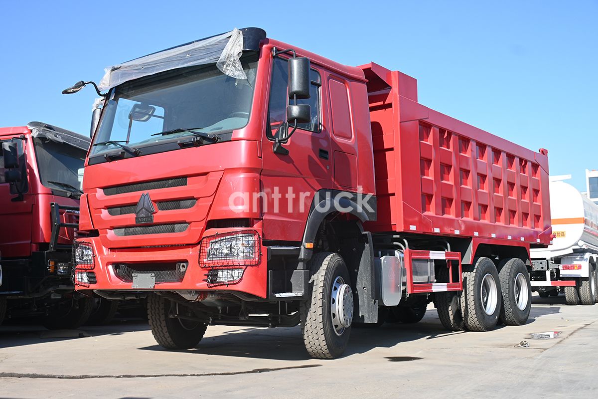 The HOWO-7 Series 6X4 Dum