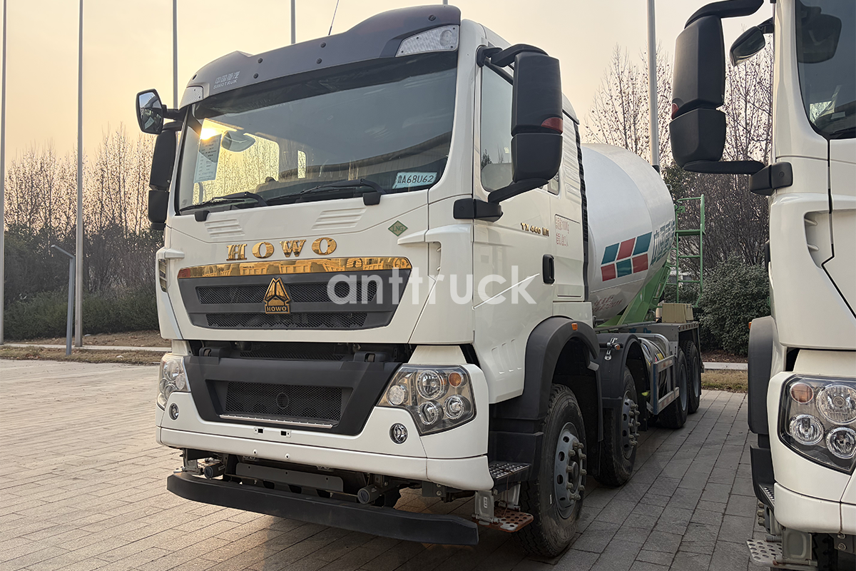 The Howo TX 8X4 Concrete Mixer Truck Is 