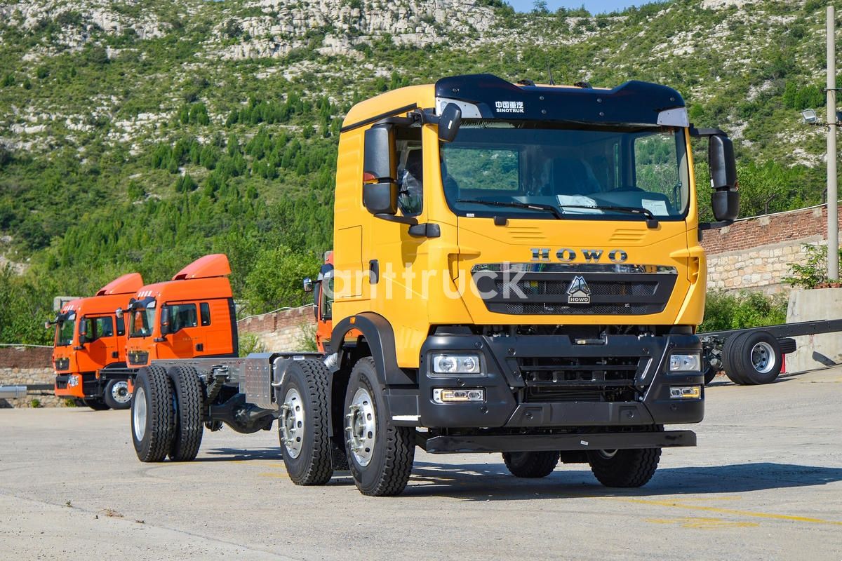 The HOWO TX 8X4 Chassis I