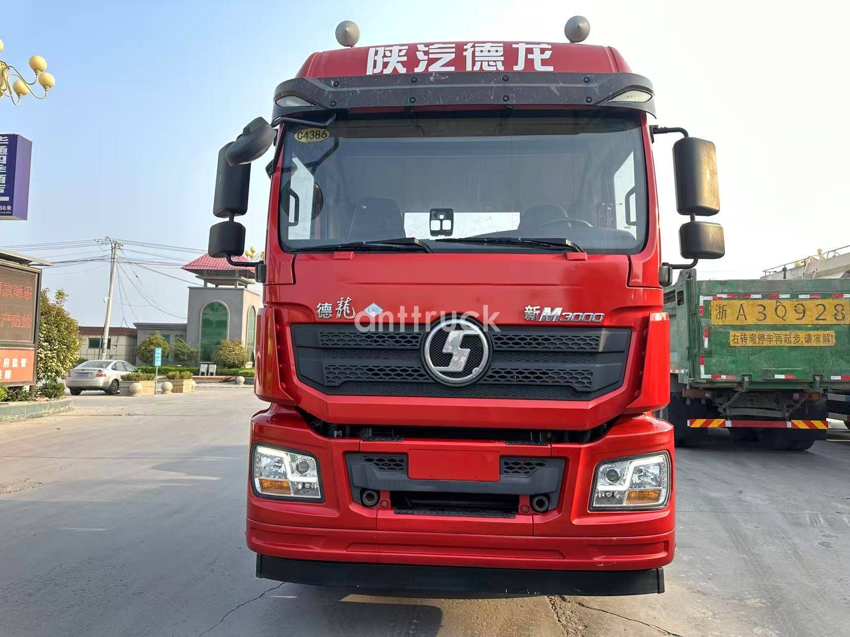 CNG Tractor Truck