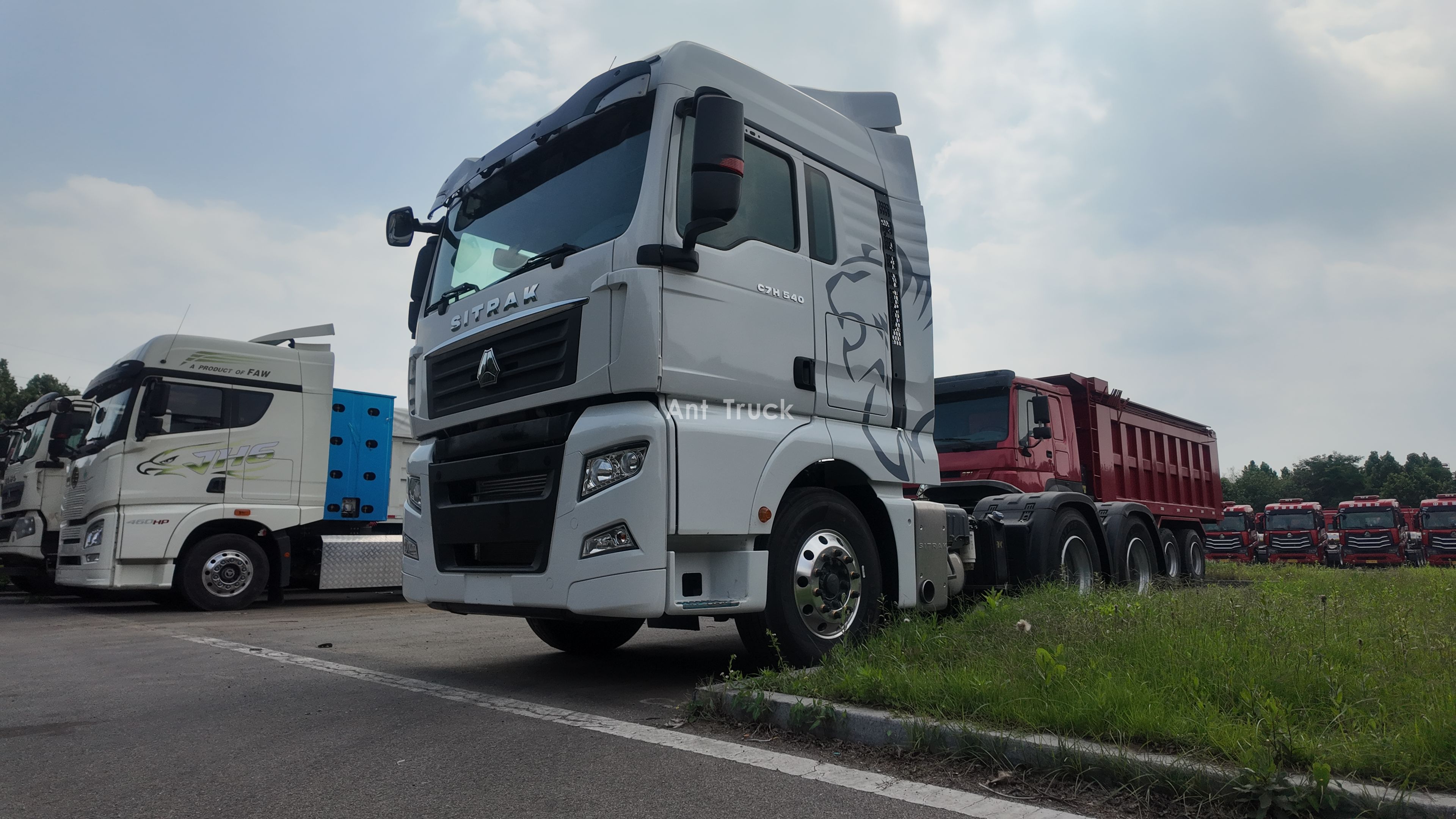 SINOTRUK SITRAK 6x4 : Même les montagnes s'écarten
