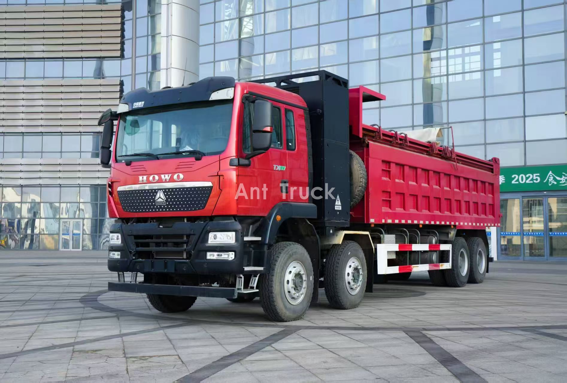 HOWO TX7 Dump Truck; 350 Horsepower; Gea